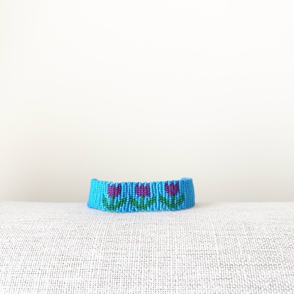 Handmade Jewelry - Handmade tulip floral friendship Bracelet